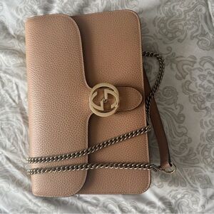 Gucci Beige Leather Crossbody Bag with Silver Chain